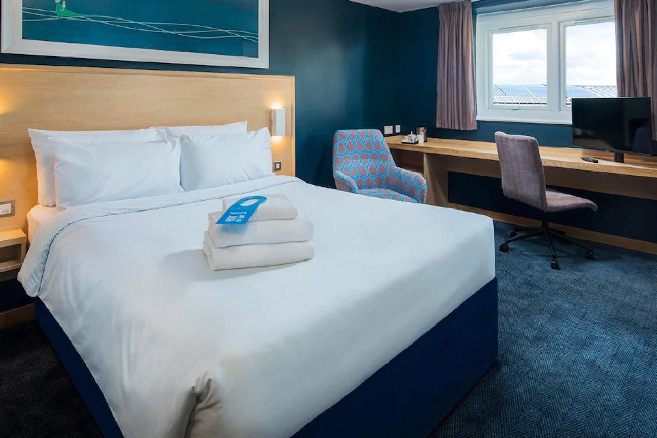 Travelodge London Central City Road Bagian luar foto