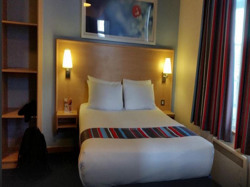 Travelodge London Central City Road Bagian luar foto