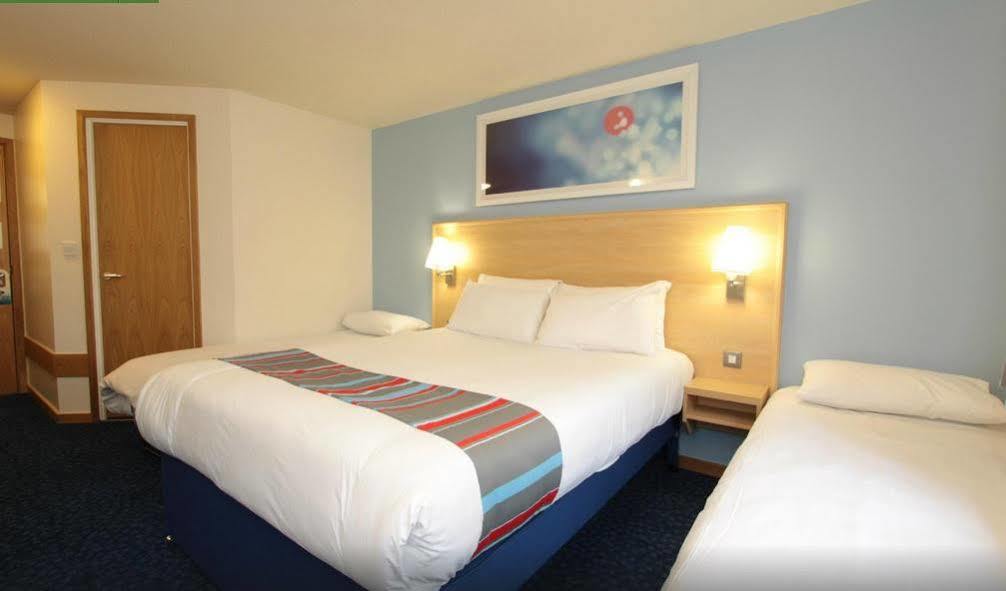 Travelodge London Central City Road Bagian luar foto