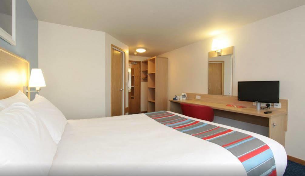 Travelodge London Central City Road Bagian luar foto